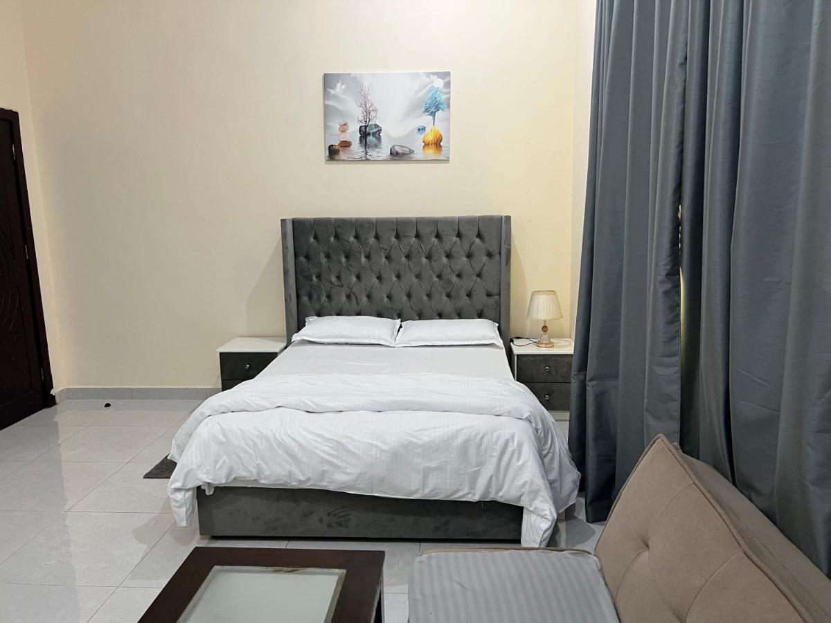 Cozy Private Studio Apartment Near Airport Abu Dhabi Exterior foto